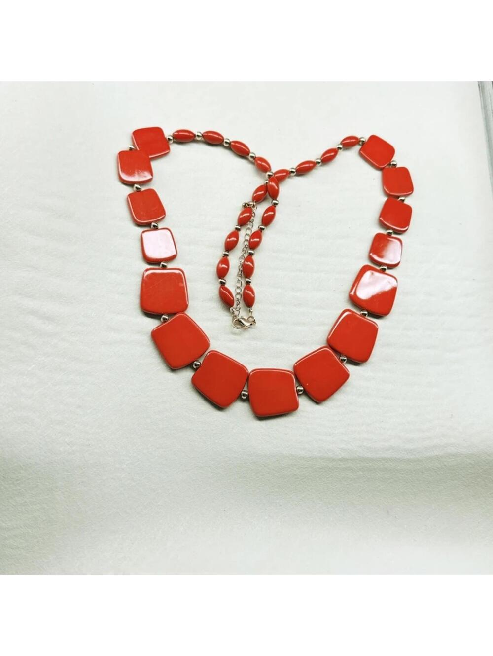 56a. Orange Goldtone Plastic Necklace - Picture 1 of 4